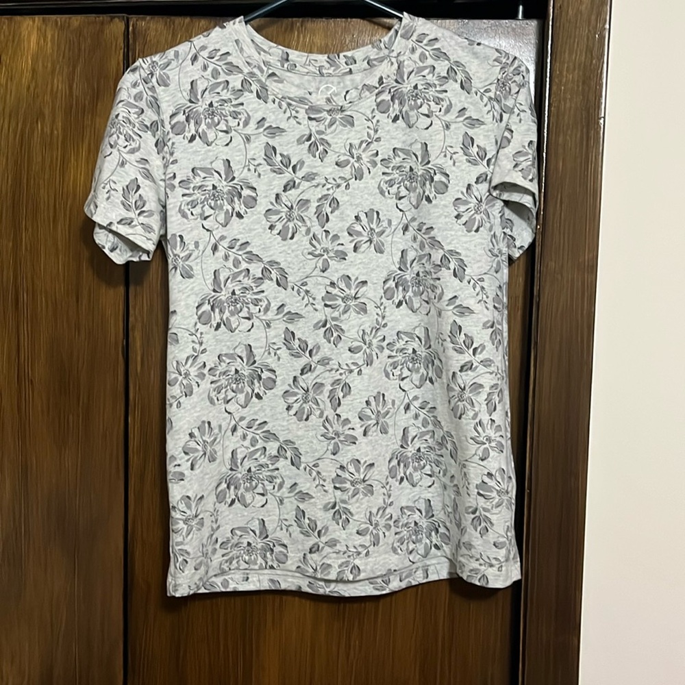 Ecothreads organic cotton floral t-shirt